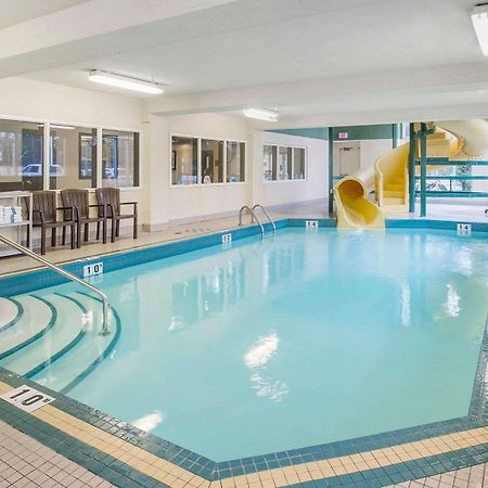 Comfort Inn & Suites University YYC Exteriér fotografie