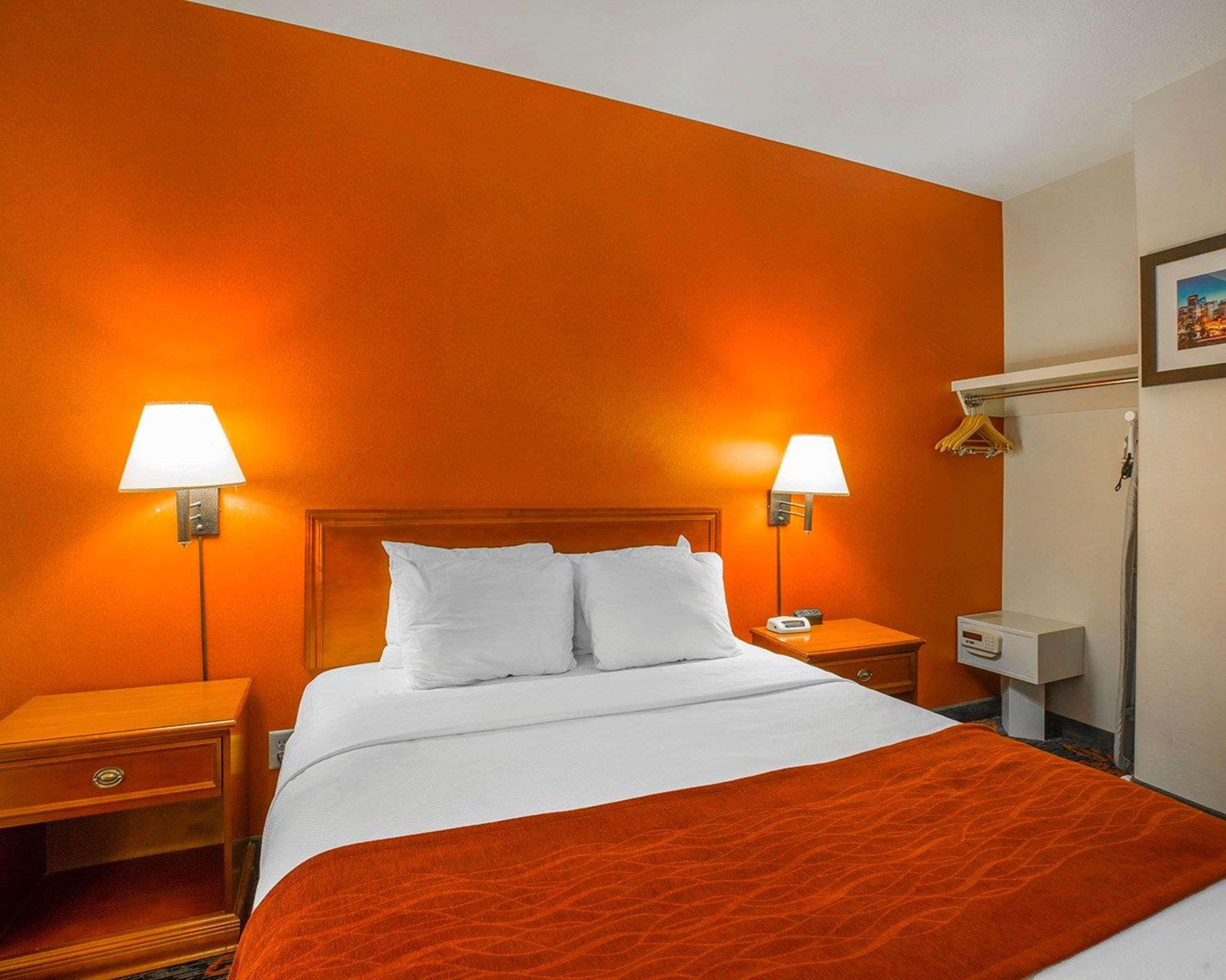 Comfort Inn & Suites University YYC Exteriér fotografie