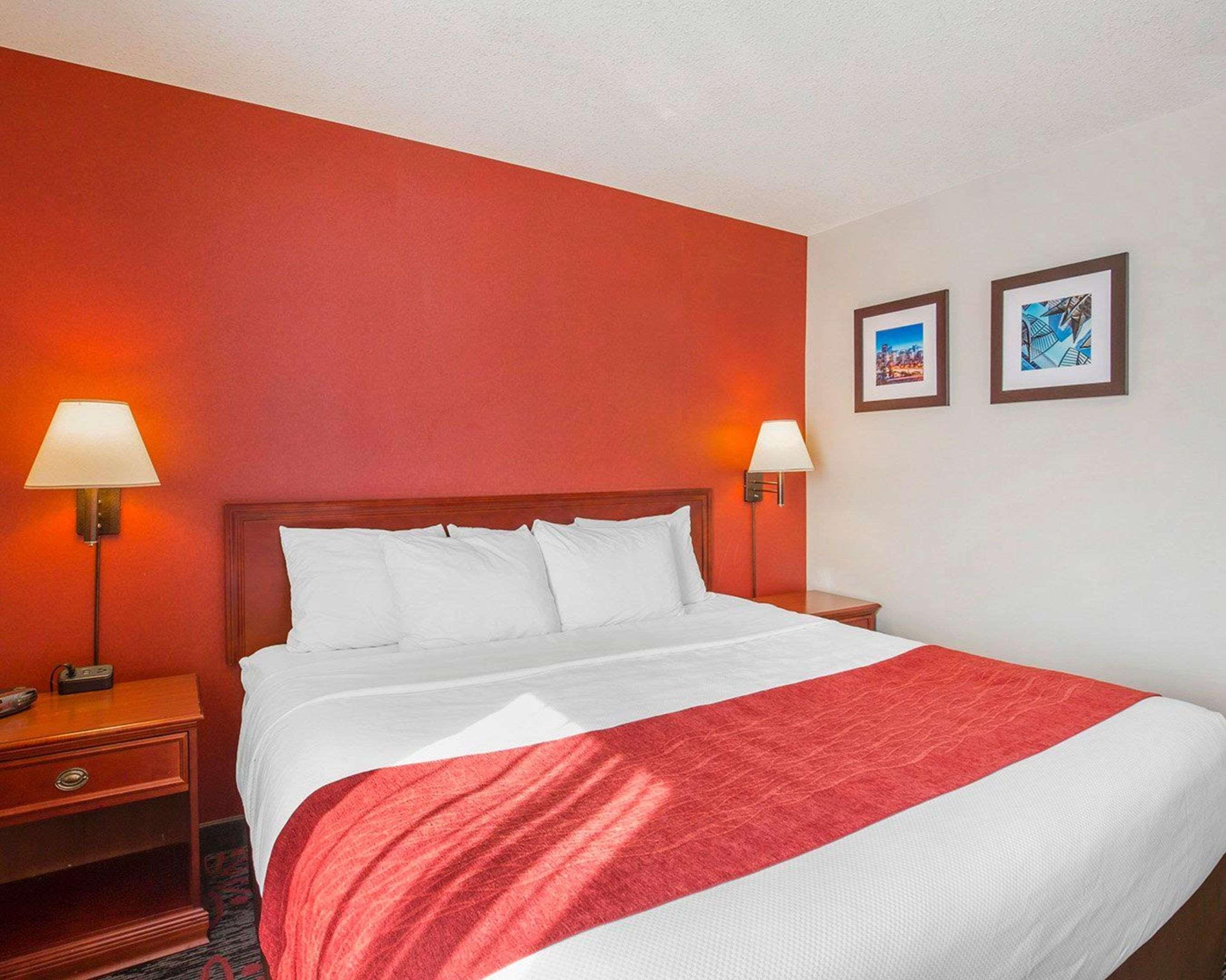 Comfort Inn & Suites University YYC Exteriér fotografie