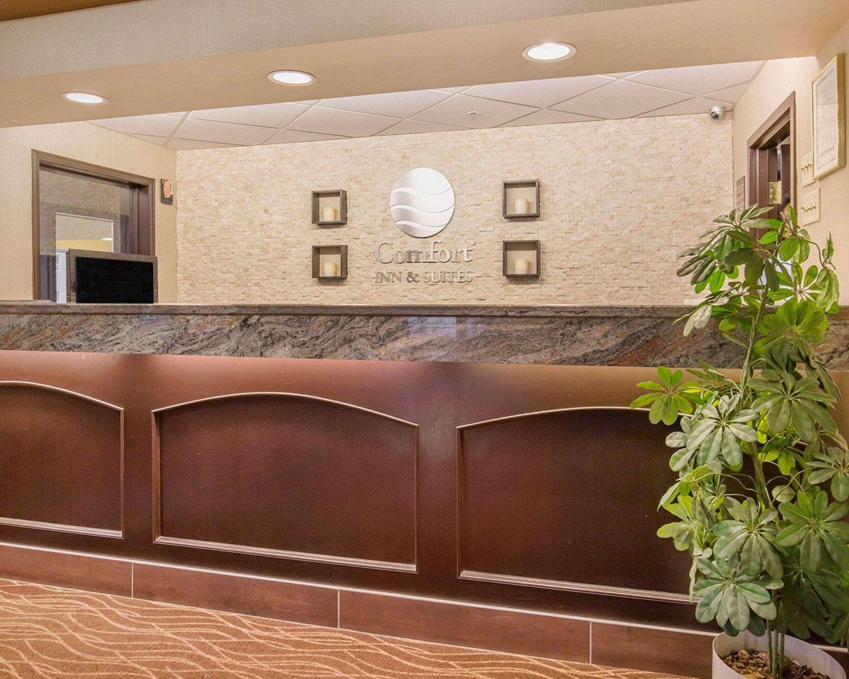 Comfort Inn & Suites University YYC Exteriér fotografie