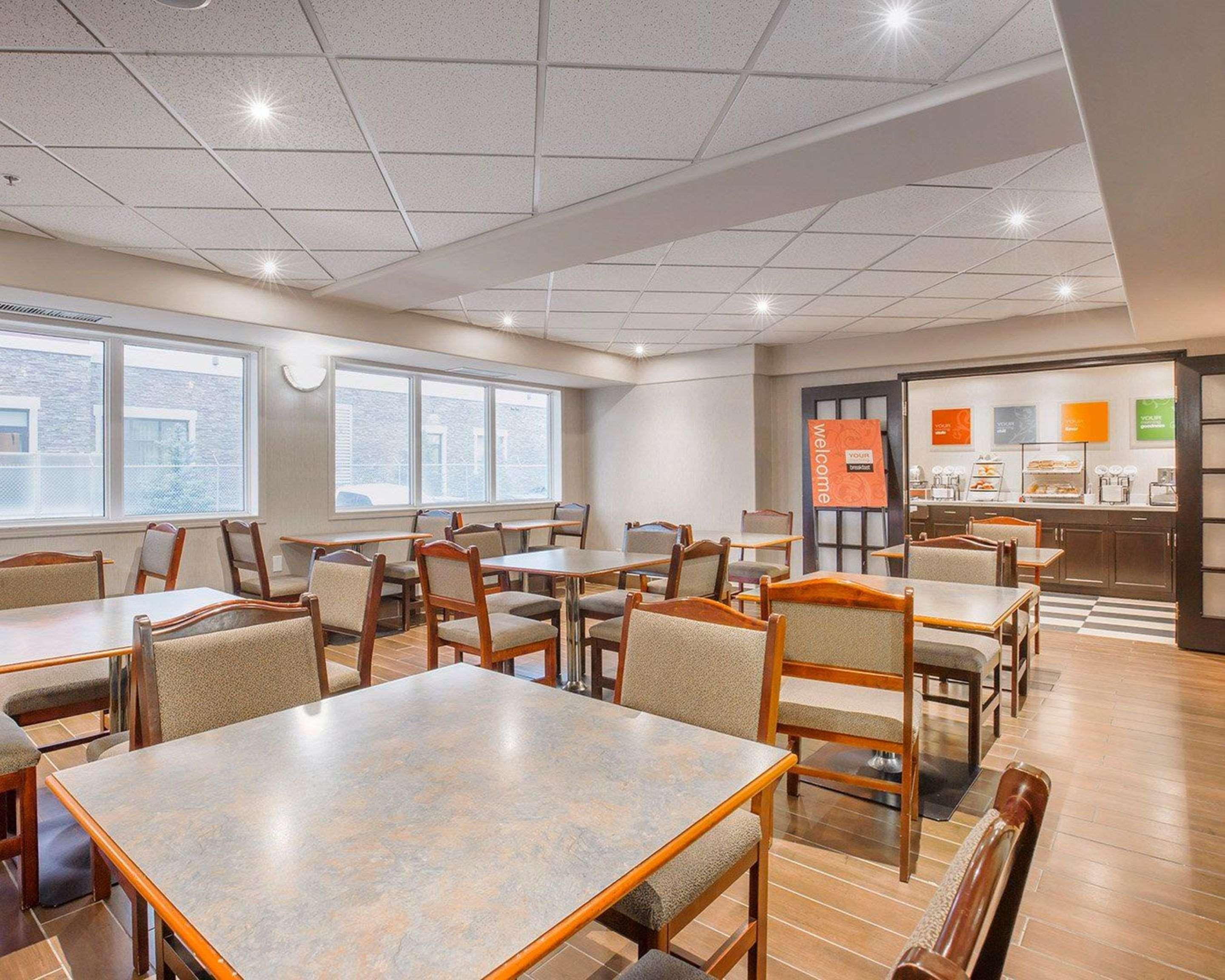 Comfort Inn & Suites University YYC Exteriér fotografie